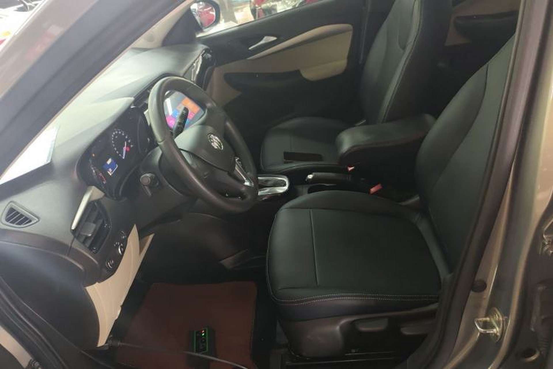 Used Buick Excelle 2018 15N CVT Elite Edition Left Front Seat