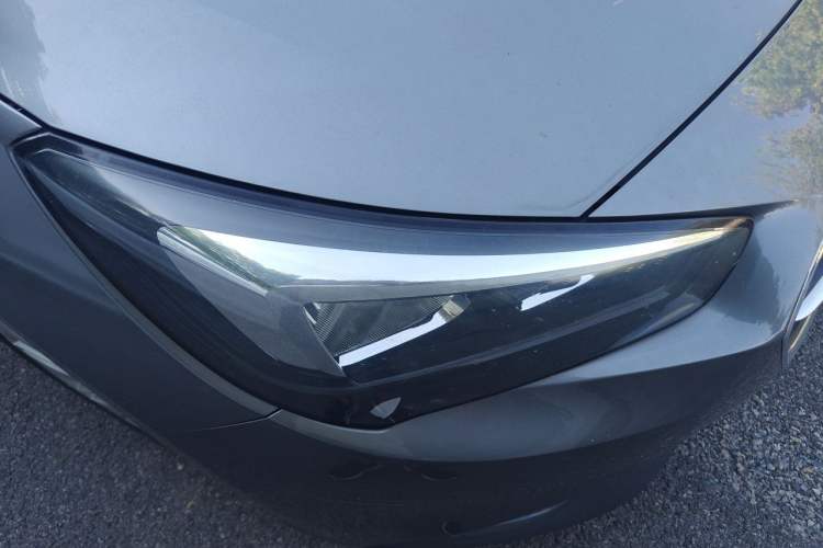 Used Buick Excelle 2018 15N CVT Elite Edition Right Front Headlight