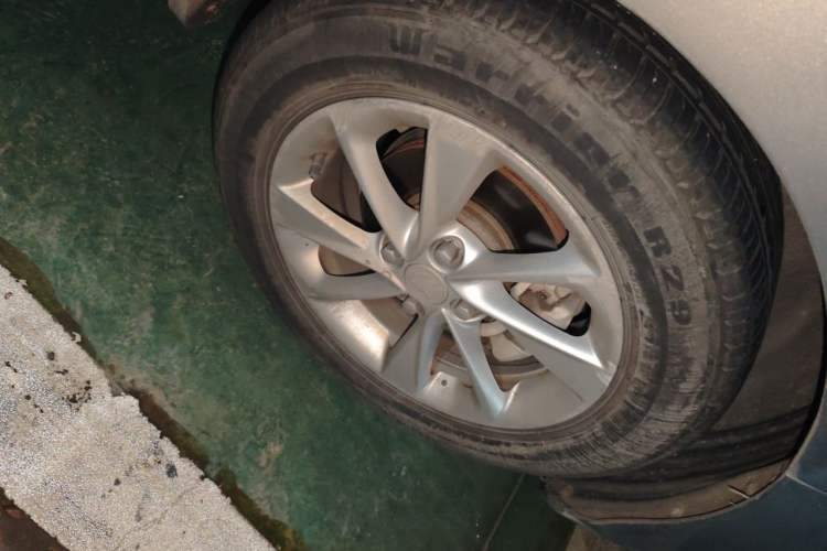 Used Buick Excelle 2018 15N CVT Luxury Version Right Front Wheel Hub