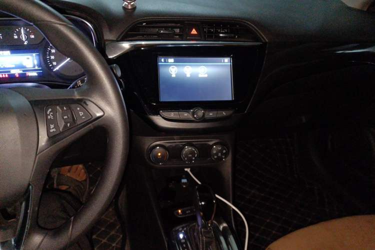 Used Buick Excelle 2018 15N CVT Luxury Version Audio And AC Panel