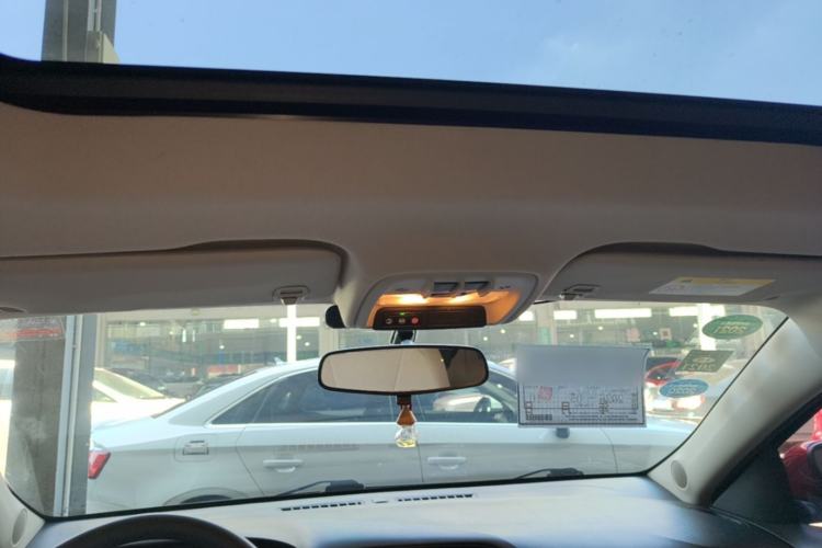 Used Buick Excelle 2018 15N CVT Elite Edition Headliner