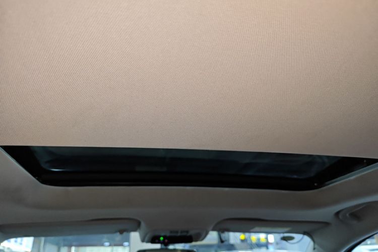 Used Buick Excelle 2018 15N CVT Elite Edition Interior 6