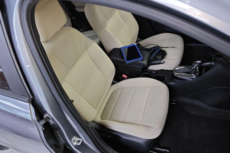 Used Buick Excelle 2018 15N CVT Elite Edition Interior 9