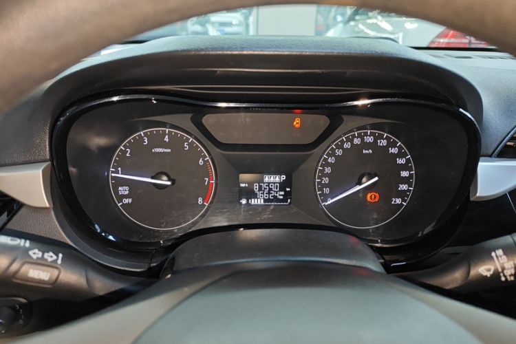 Used Buick Excelle 2018 15N CVT Elite Edition Odometer Close Up