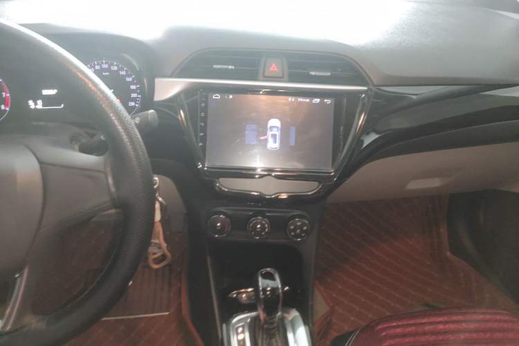 Used Buick Excelle 2018 15N CVT Elite Edition Audio And AC Panel