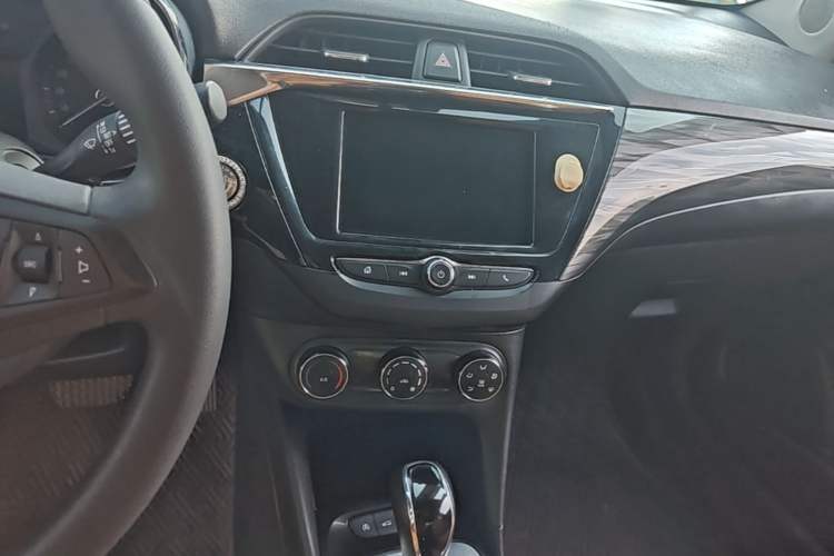 Used Buick Excelle 2018 15N CVT Luxury Version Audio And AC Panel