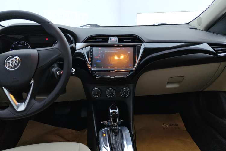 Used Buick Excelle 2018 15N CVT Elite Edition Audio And AC Panel