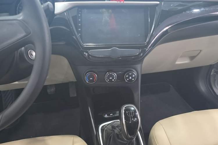 Used Buick Excelle 2018 15N Manual Elite Version Audio And AC Panel