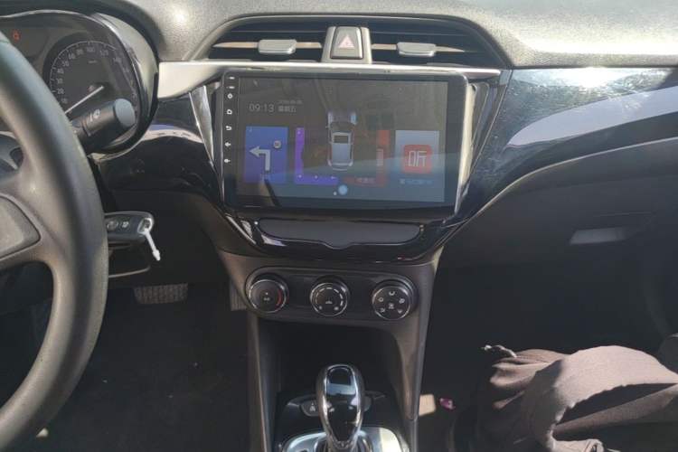 Used Buick Excelle 2018 15N CVT Elite Edition Audio And AC Panel