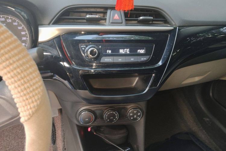 Used Buick Excelle 2018 15N Manual Elite Version Audio And AC Panel
