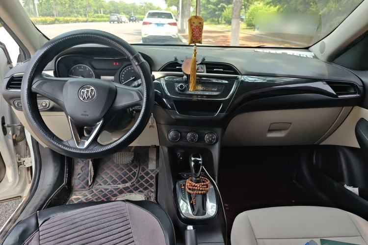 Used Buick Excelle 2018 15N CVT Elite Edition Center Console