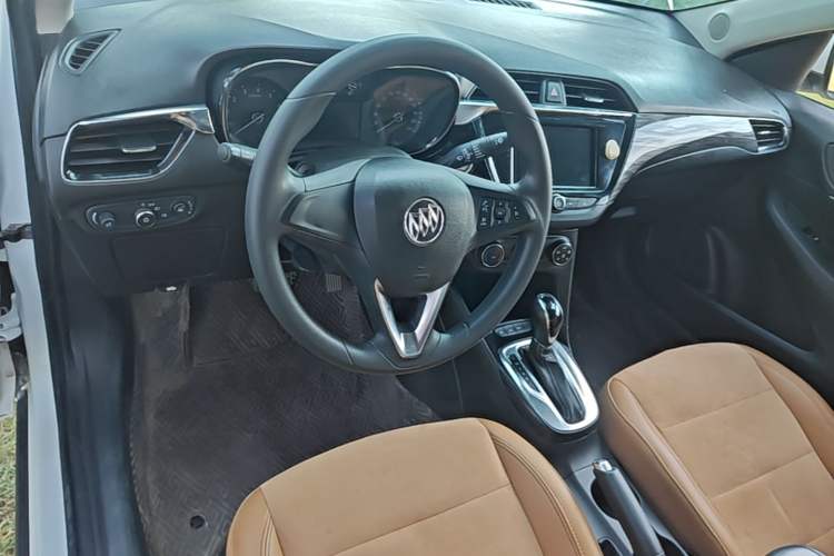 Used Buick Excelle 2018 15N CVT Luxury Version Center Console