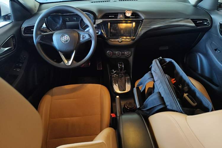 Used Buick Excelle 2018 15N CVT Luxury Version Center Console
