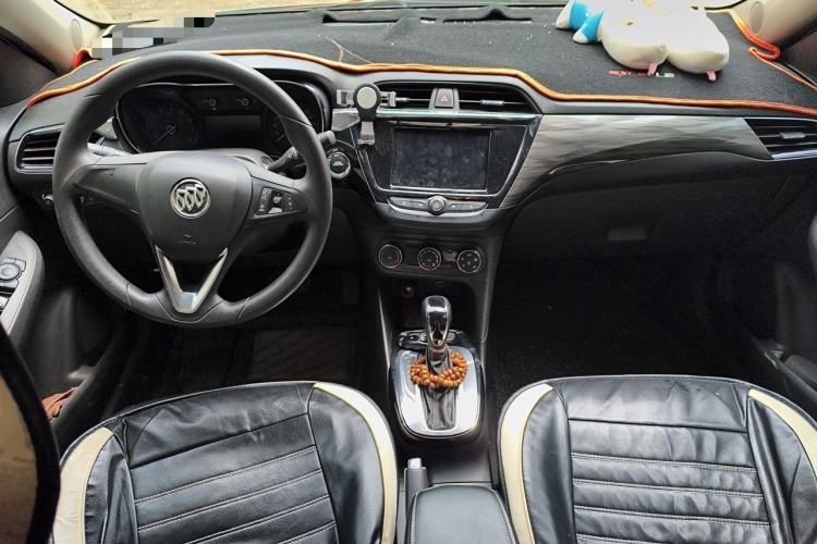Used Buick Excelle 2018 15N CVT Luxury Version Center Console