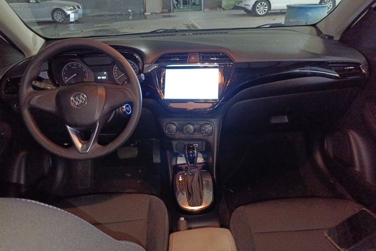 Used Buick Excelle 2018 15N CVT Elite Edition Center Console