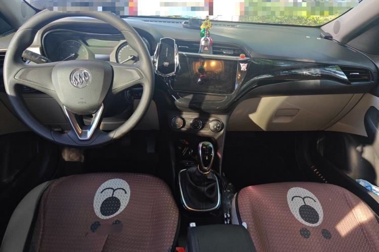 Used Buick Excelle 2018 15N Manual Elite Version Center Console