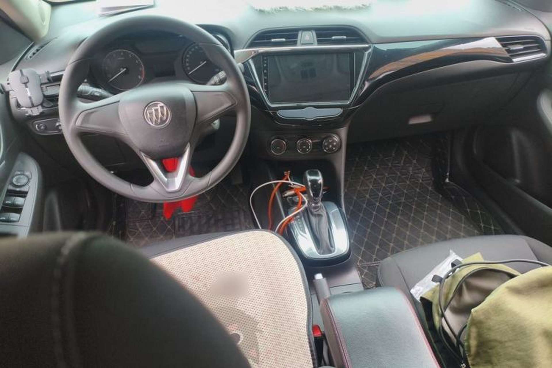Used Buick Excelle 2018 15N CVT Elite Edition Center Console
