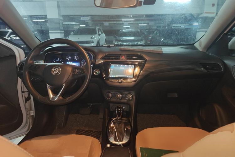 Used Buick Excelle 2018 15N CVT Luxury Version Center Console