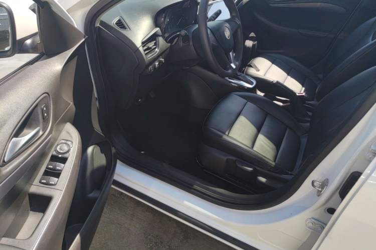 Used Buick Excelle 2018 15N CVT Elite Edition Driver Seat