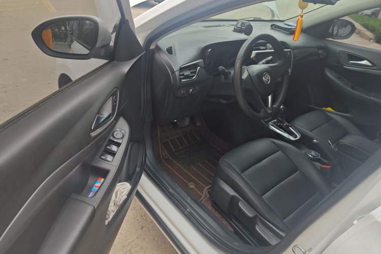 Used Buick Excelle 2018 15N CVT Elite Edition Driver Seat