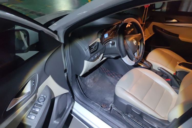 Used Buick Excelle 2018 15N CVT Elite Edition Driver Seat