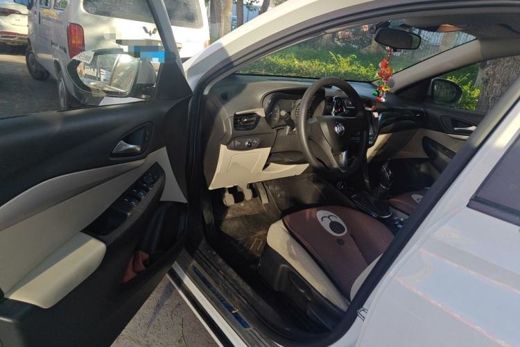 Used Buick Excelle 2018 15N Manual Elite Version Driver Seat