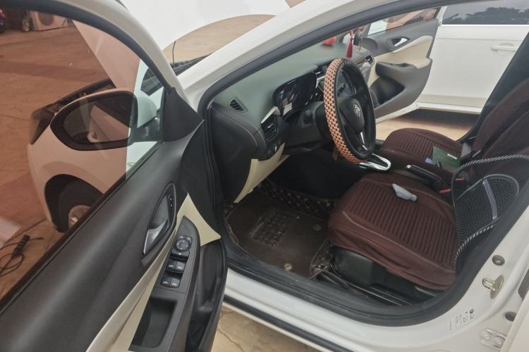 Used Buick Excelle 2018 15N CVT Elite Edition Driver Seat