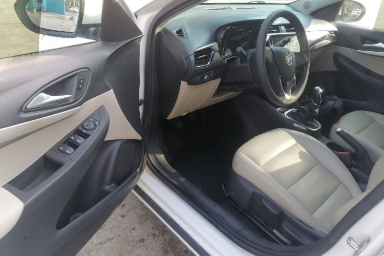 Used Buick Excelle 2018 15N Manual Elite Version Driver Seat