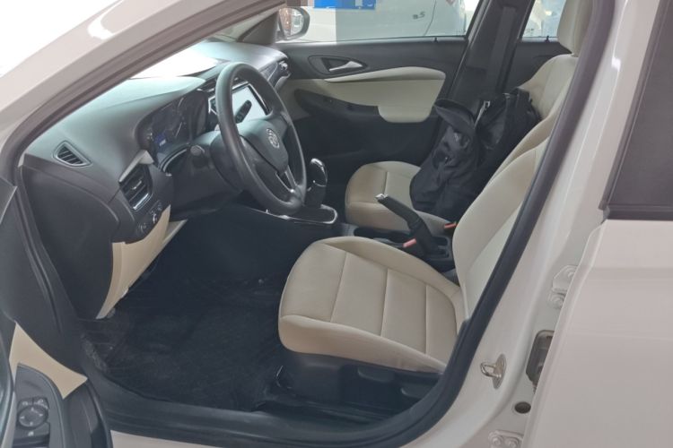 Used Buick Excelle 2018 15N Manual Elite Version Driver Seat