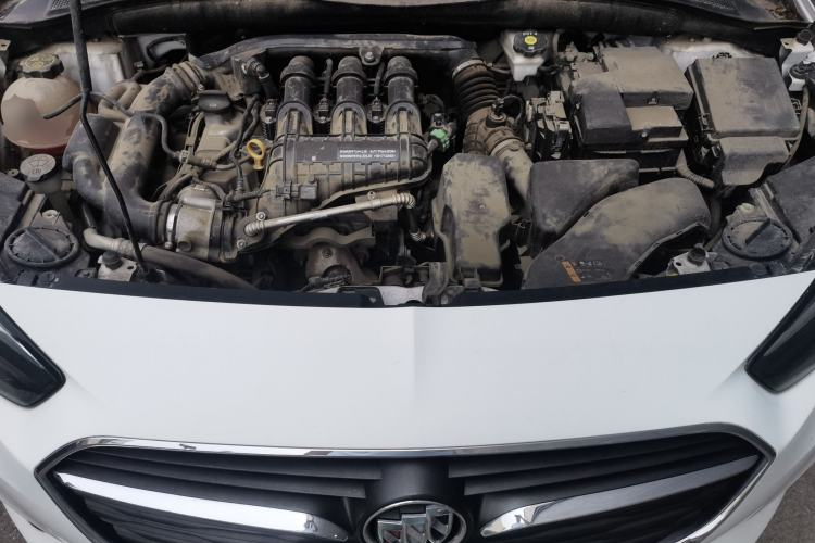Used Buick Excelle 2018 15N CVT Elite Edition Engine Bay