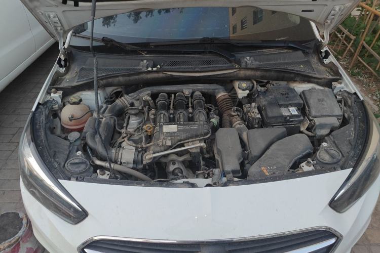 Used Buick Excelle 2018 15N CVT Elite Edition Engine Bay
