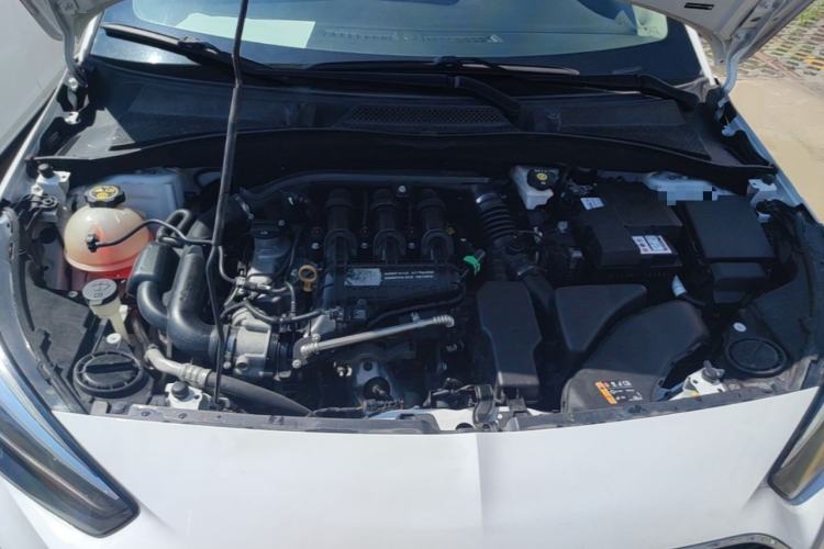 Used Buick Excelle 2018 15N CVT Elite Edition Engine Bay