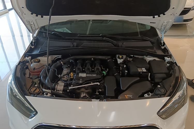 Used Buick Excelle 2018 15N CVT Elite Edition Engine Bay