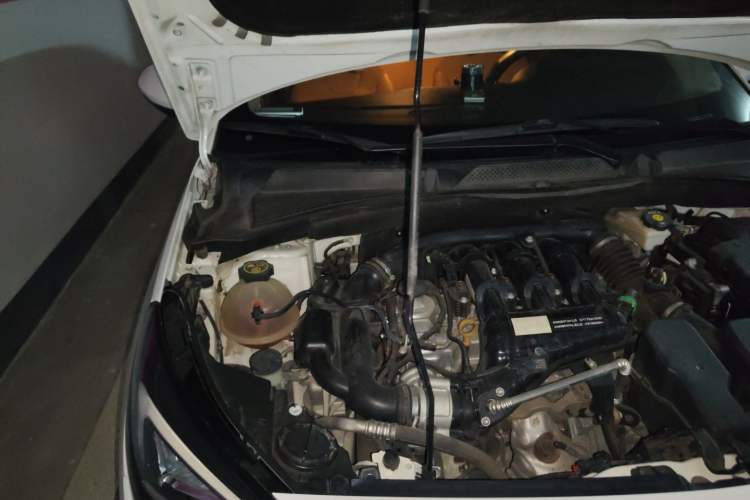 Used Buick Excelle 2018 15N CVT Luxury Version Engine Bay Right