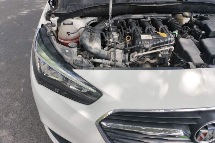 Used Buick Excelle 2018 15N CVT Elite Edition Engine Bay Right