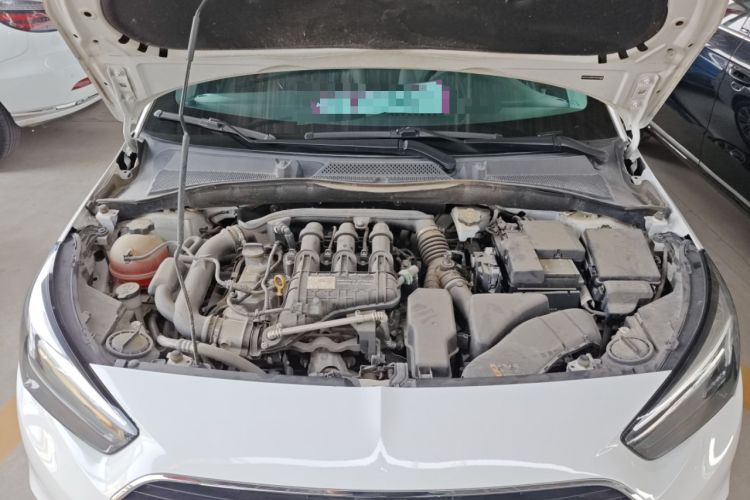 Used Buick Excelle 2018 15N Manual Elite Version Engine Bay