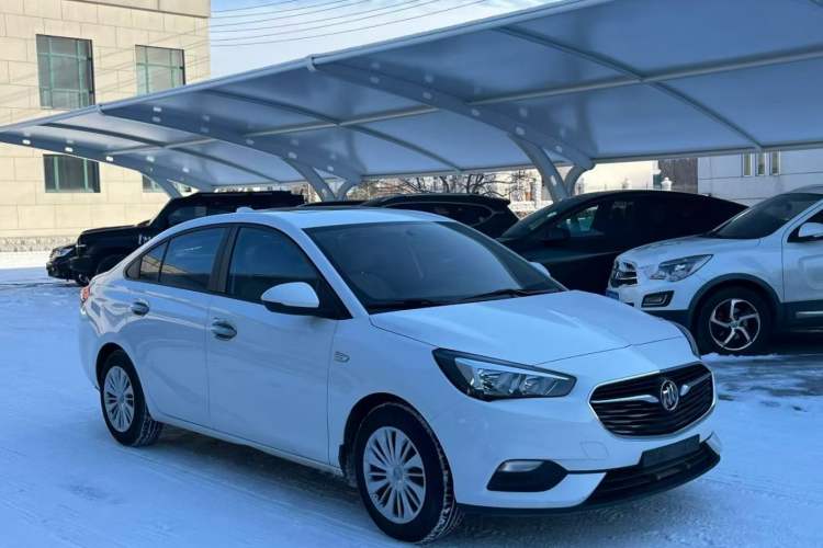 Used Buick Excelle 2018 15N Manual Elite Version Exterior 2