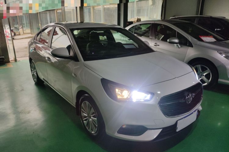 Used Buick Excelle 2018 15N Manual Elite Version Exterior 2