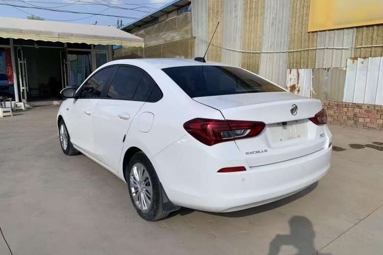 Used Buick Excelle 2018 15N Manual Elite Version Exterior 3