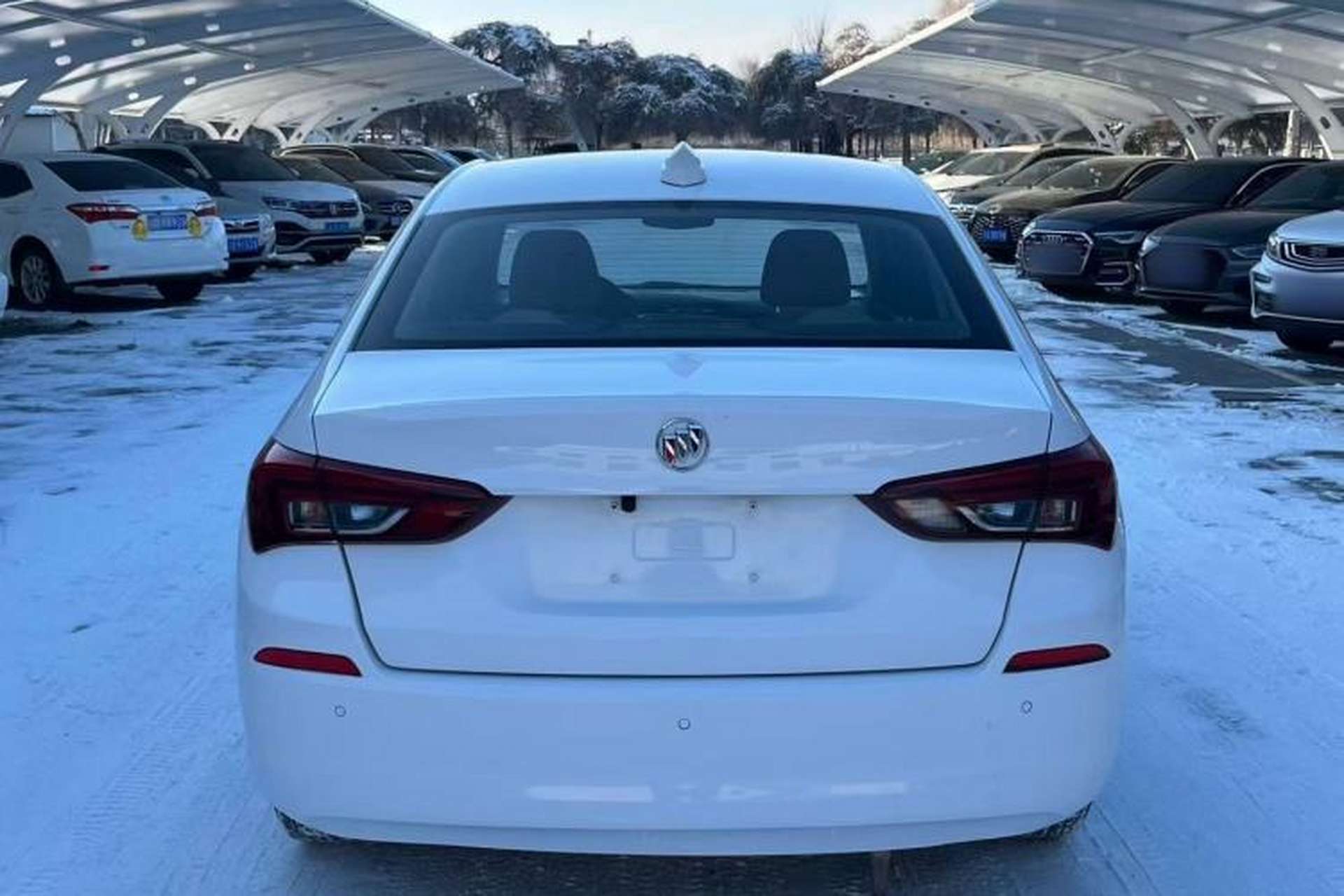 Used Buick Excelle 2018 15N Manual Elite Version Exterior 4