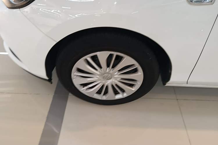 Used Buick Excelle 2018 15N CVT Elite Edition Exterior 4