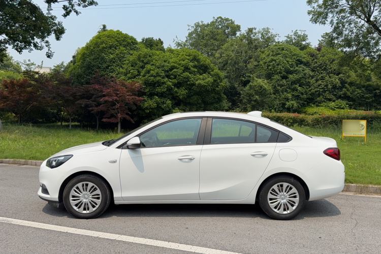 Used Buick Excelle 2018 15N CVT Elite Edition Exterior 4