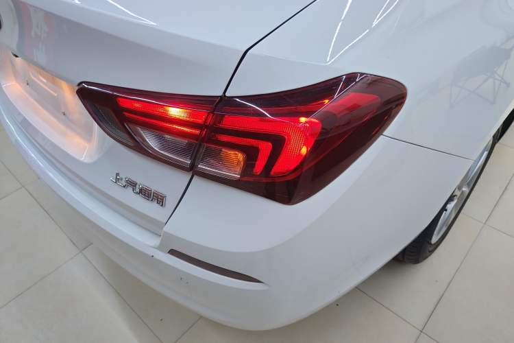 Used Buick Excelle 2018 15N CVT Luxury Version Exterior 6