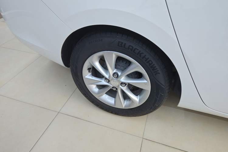 Used Buick Excelle 2018 15N CVT Luxury Version Exterior 8