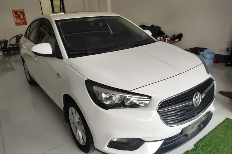 Used Buick Excelle 2018 15N CVT Elite Edition Front Right 45 Deg