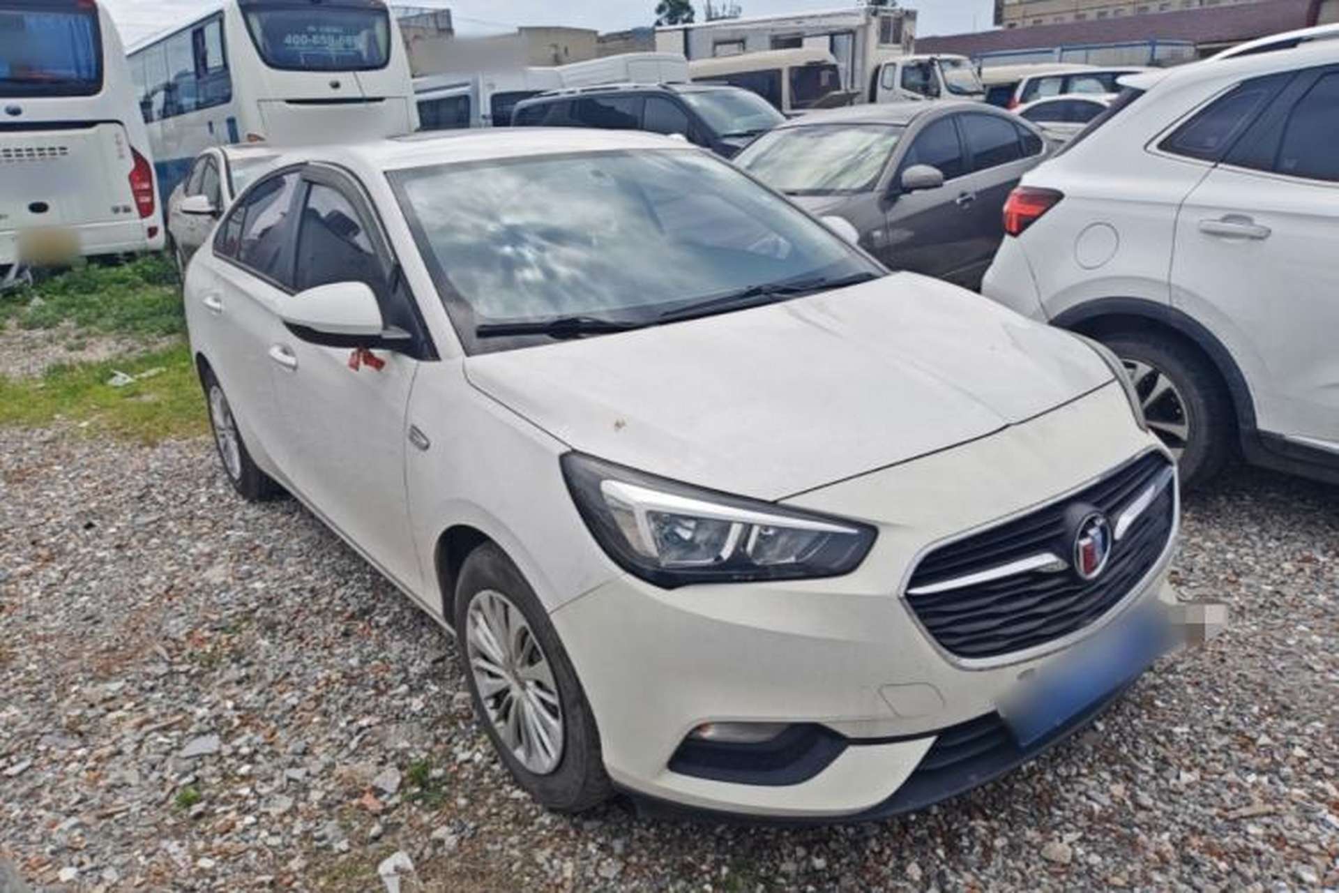 Used Buick Excelle 2018 15N CVT Elite Edition Front Right 45 Deg