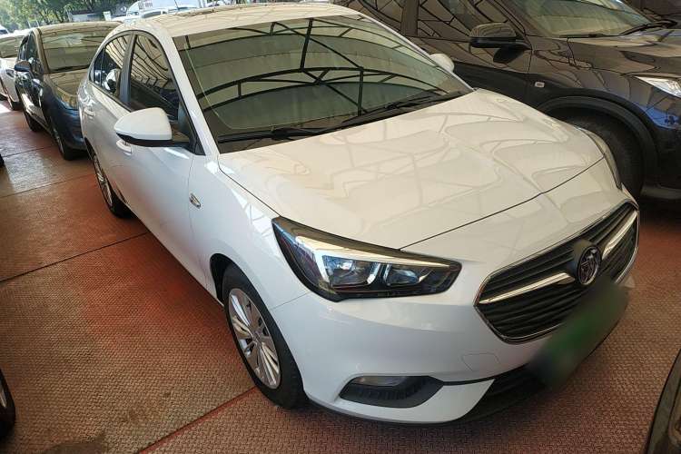 Used Buick Excelle 2018 15N Manual Elite Version Front Right 45 Deg