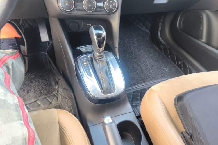 Used Buick Excelle 2018 15N CVT Luxury Version Gear Lever