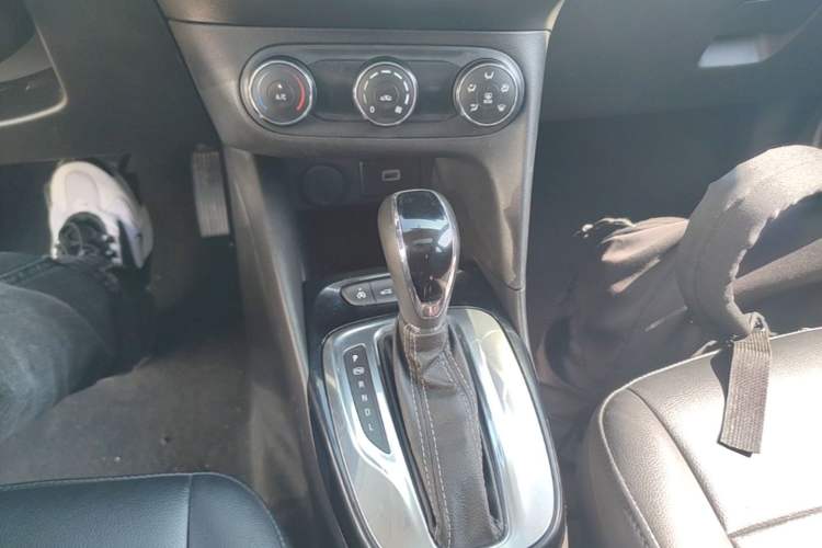 Used Buick Excelle 2018 15N CVT Elite Edition Gear Lever