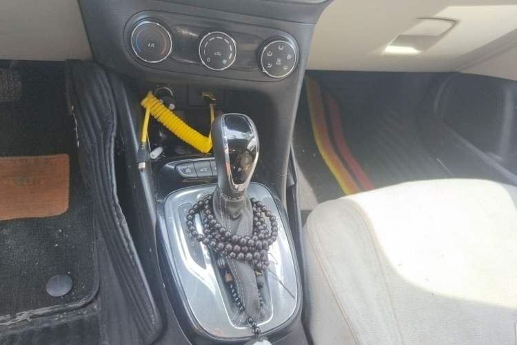 Used Buick Excelle 2018 15N CVT Elite Edition Gear Lever